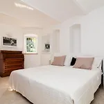 Carmen & Tosca - Two-bedroom With Terrace Daire