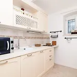 Carmen & Tosca - Two-bedroom With Terrace
