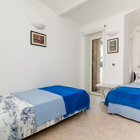 Апартаменты Carmen & Tosca - Two-bedroom With Terrace