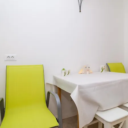 Carmen & Tosca - Two-bedroom With Terrace * Дубровник