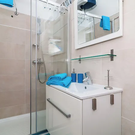 Carmen & Tosca - Two-bedroom With Terrace Lejlighed *