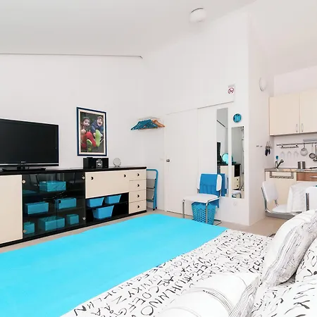 Carmen & Tosca - Two-bedroom With Terrace *