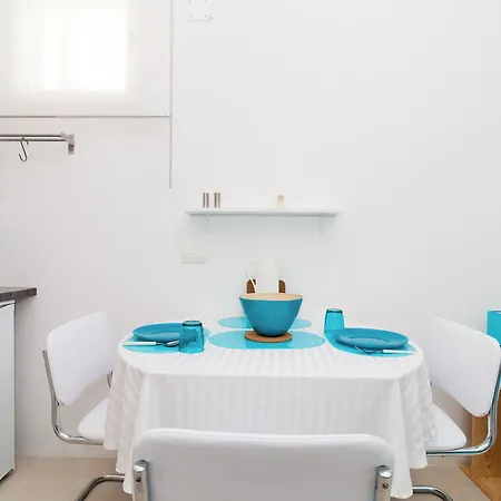 Carmen & Tosca - Two-bedroom With Terrace