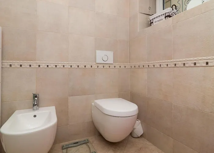 Carmen & Tosca - Two-bedroom With Terrace Apartment