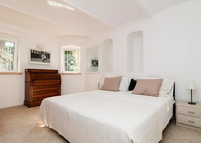 Carmen & Tosca - Two-bedroom With Terrace Apartment