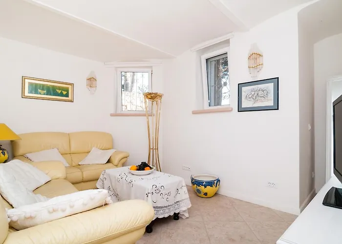 Carmen & Tosca - Two-bedroom With Terrace
